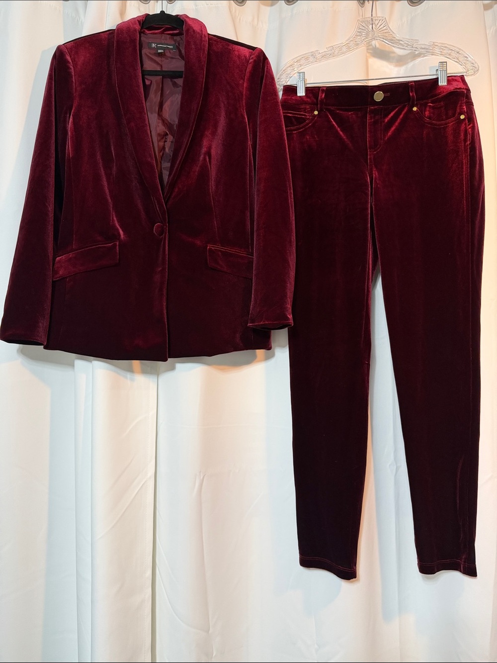 INC International Concepts Burgundy Velvet Pant Suit SZS 10 Pant R2